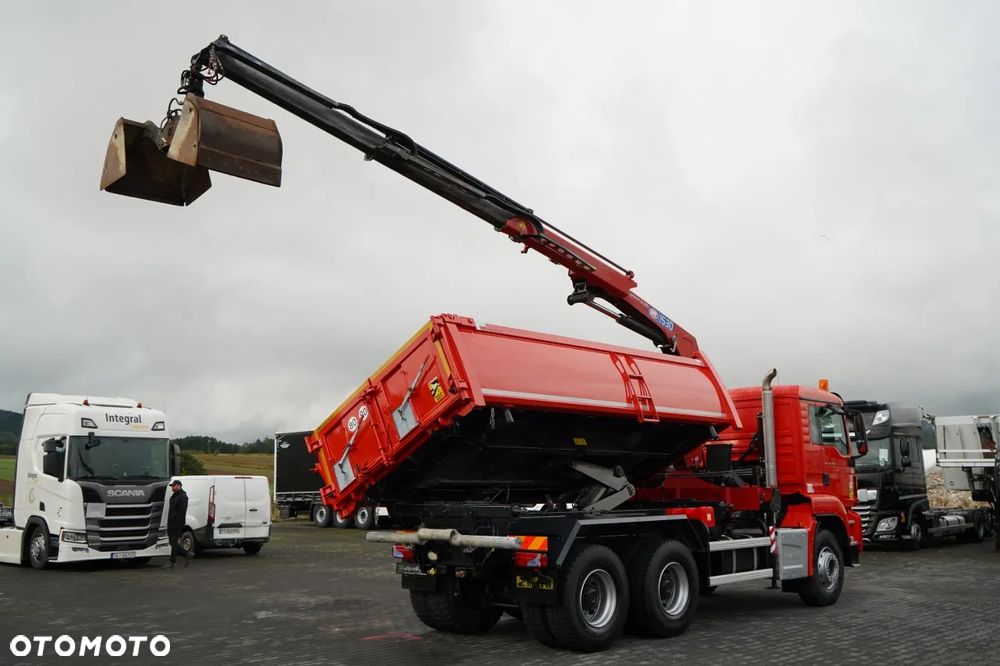 MAN TGS 26.400 / 6x4 / WYWROTKA 2 STRONNA  + HDS HMF 1530 K2  / HYDROBURTA / CHWYTAK / PILOT /  NAVI / - 8