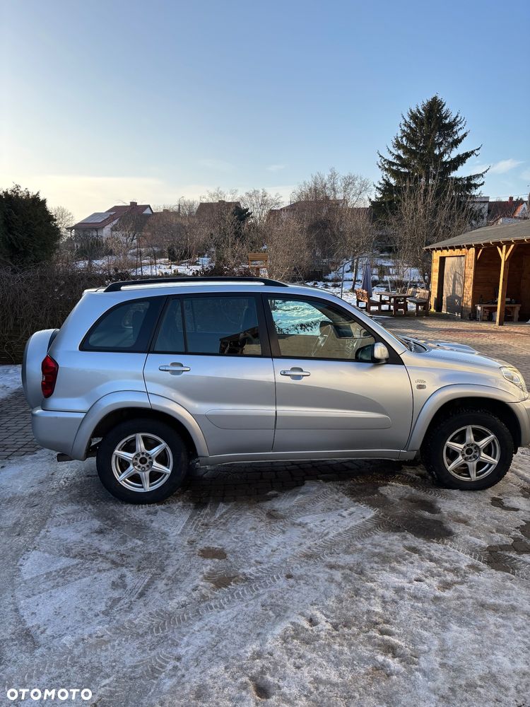 Toyota RAV4 2.0 D-4D 4x4 - 7