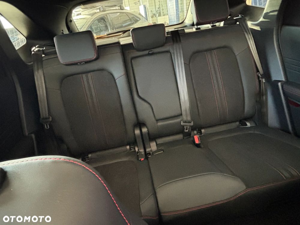 Ford Kuga 1.5 EcoBoost FWD ST-Line X - 14