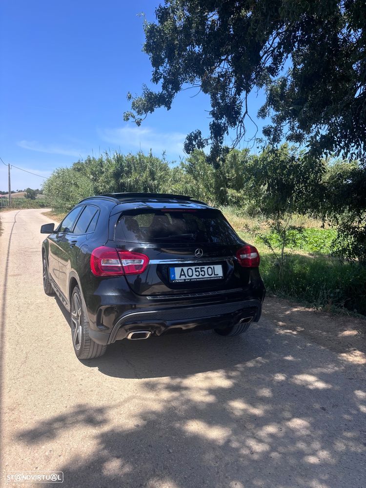Mercedes-Benz GLA 220 d 4Matic 7G-DCT AMG Line - 4