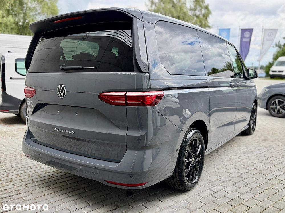 Volkswagen Multivan - 17
