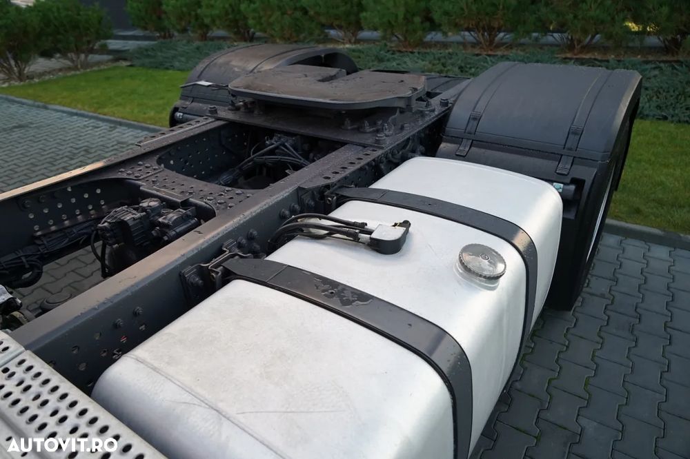 Mercedes-Benz ACTROS 1845 / STREAM SPACE - 12