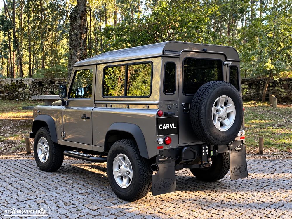Land Rover Defender 90 2.4 CRD SE - 10