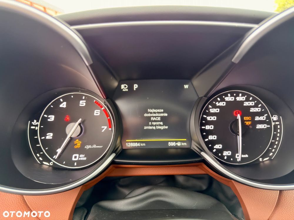 Alfa Romeo Giulia 2.0 Turbo Veloce Q4 - 37