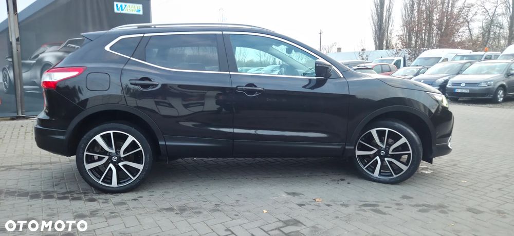 Nissan Qashqai 1.6 dCi 4 x 4 DPF Start/Stop tekna - 17