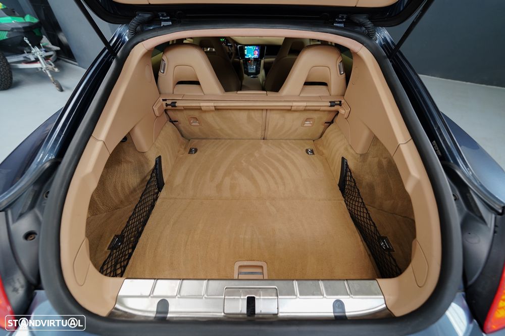 Porsche Panamera 4 PDK - 33