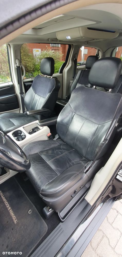 Chrysler Town & Country 3.6 Limited - 5