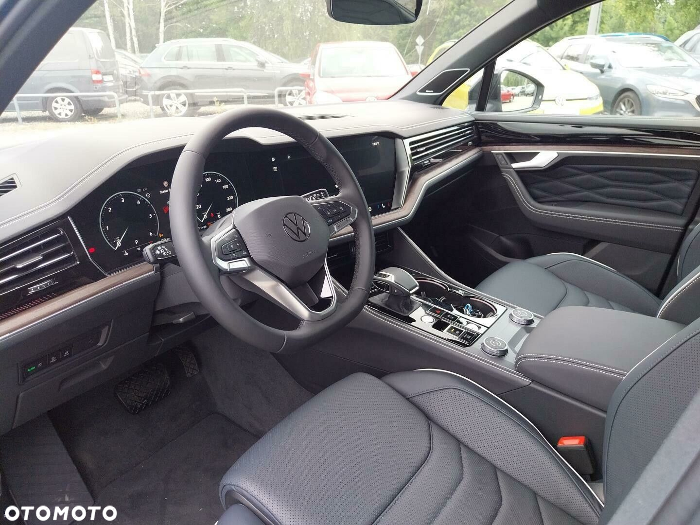 Volkswagen Touareg - 13