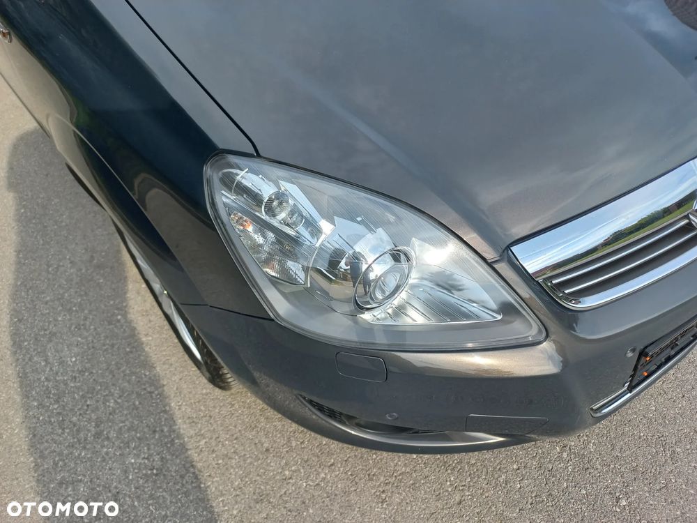 Opel Zafira 1.8 Innovation 110 Jahre - 9