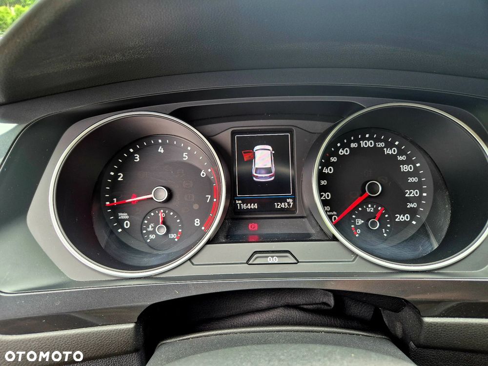 Volkswagen Tiguan Allspace - 17