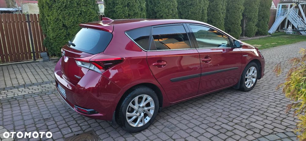 Toyota Auris Hybrid 135 Prestige - 4