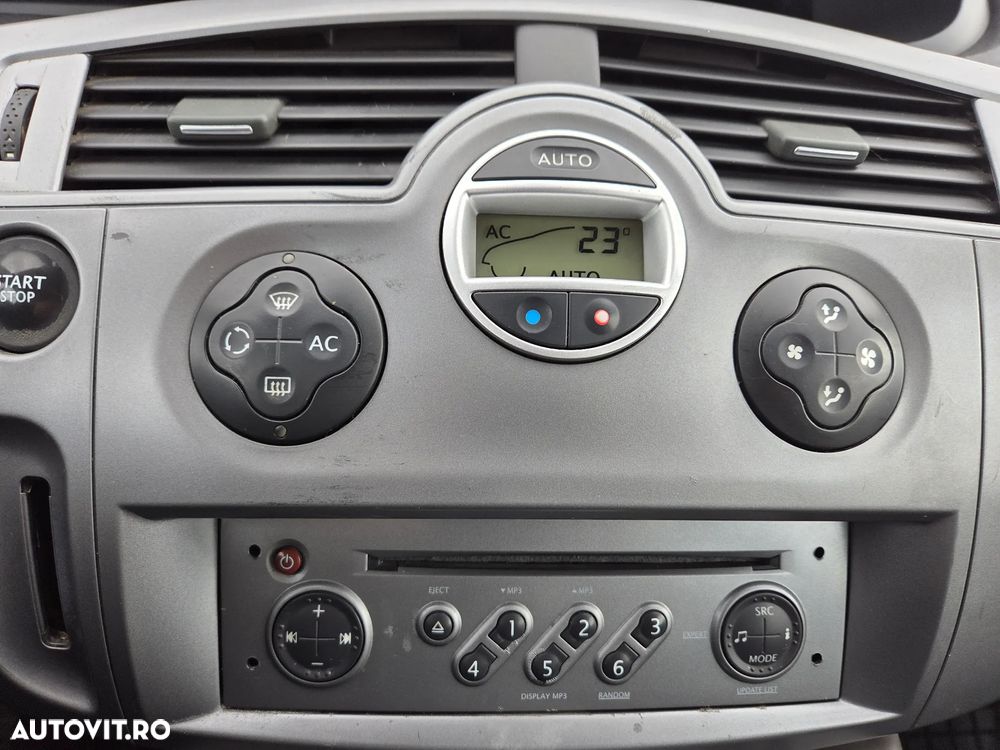 Renault Scenic 1.9 dCi FAP Privilege - 13