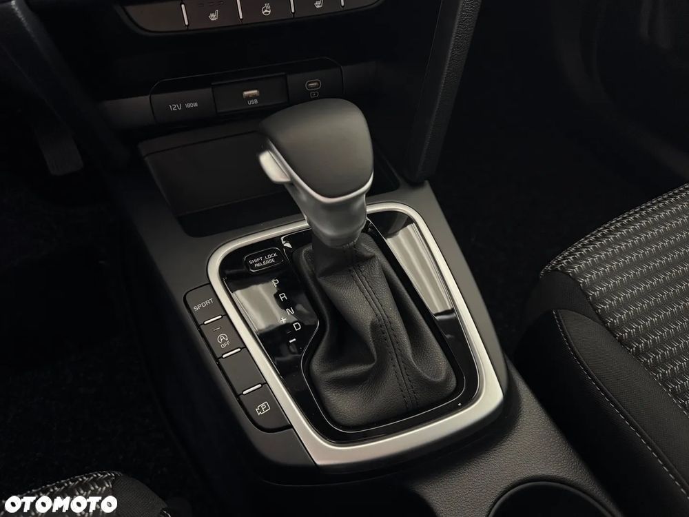 Kia Ceed 1.5 T-GDI M DCT - 13