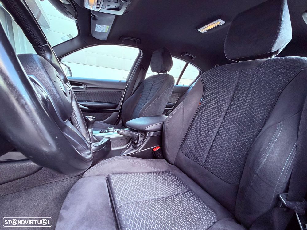 BMW 116 d Pack Desportivo M - 12