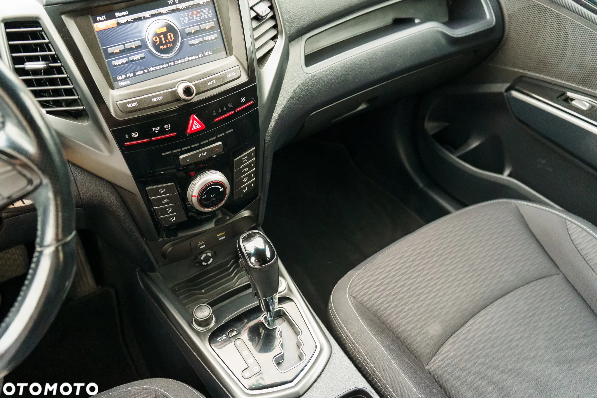 SsangYong/KGM XLV - 10