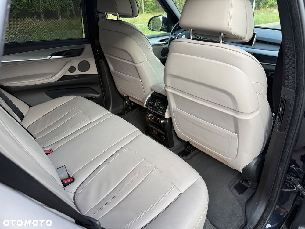 BMW X5 xDrive30d - 13