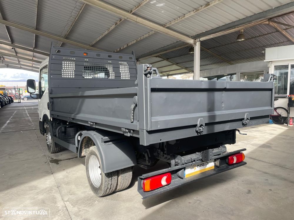 Nissan Cabstar NT400 35.14 2.5DCI c/Báscula - 5