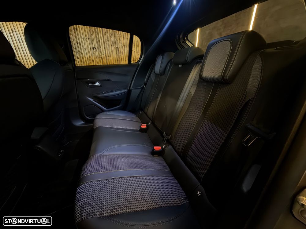 Peugeot e-208 50 kWh GT Pack - 23