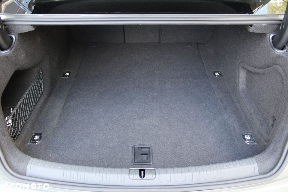 Audi A6 Limousine 40 TDI mHEV Quattro S tronic - 14