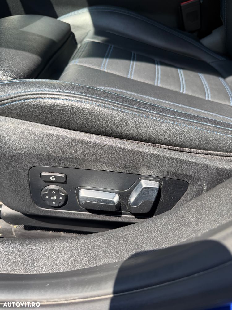 BMW Seria 3 320i AT - 14