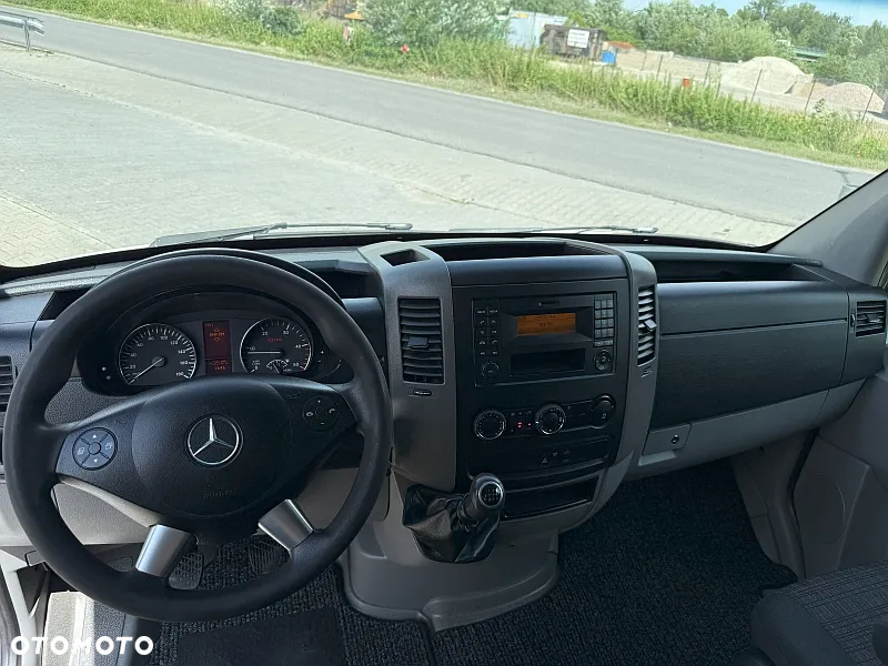 Mercedes-Benz SPRINTER - 10