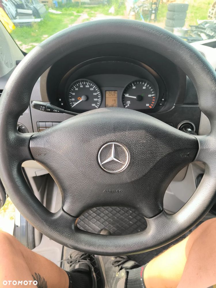 Mercedes-Benz SPRINTER - 14