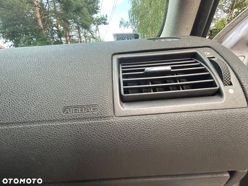 Ford Mondeo - 28