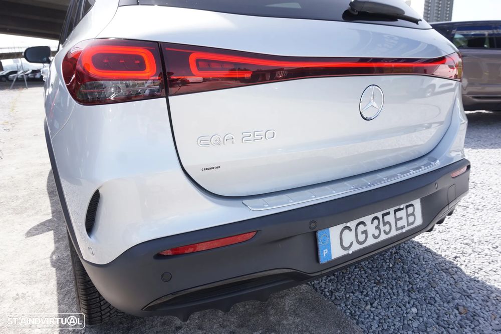 Mercedes-Benz EQA 250 AMG Line - 12