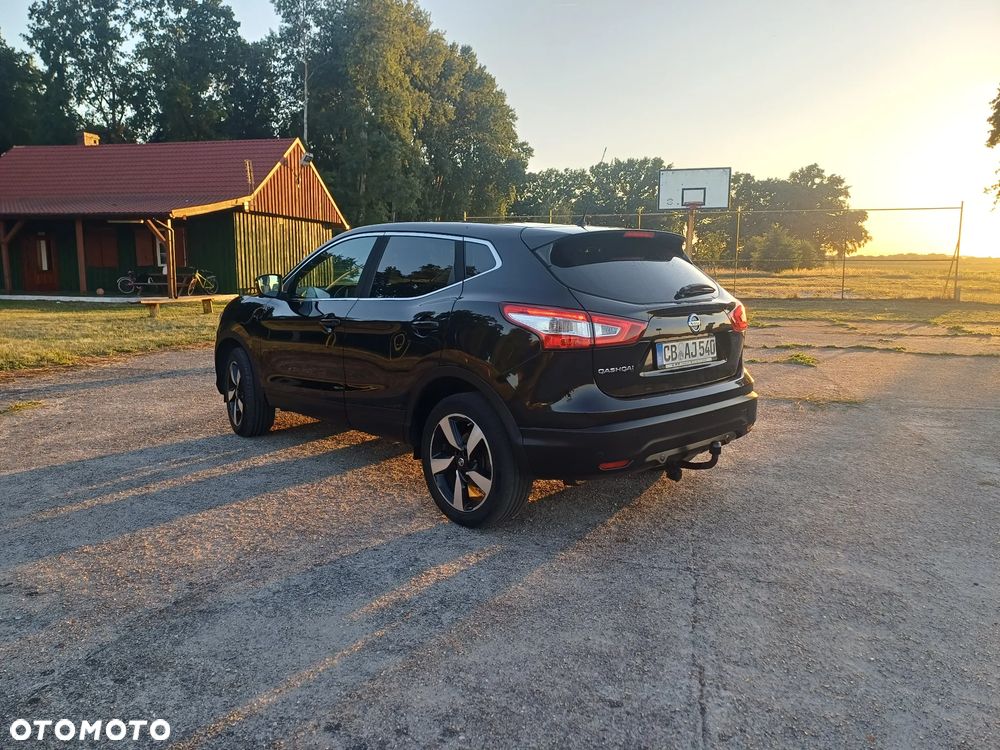Nissan Qashqai 1.2 DIG-T Xtronic 360 - 3