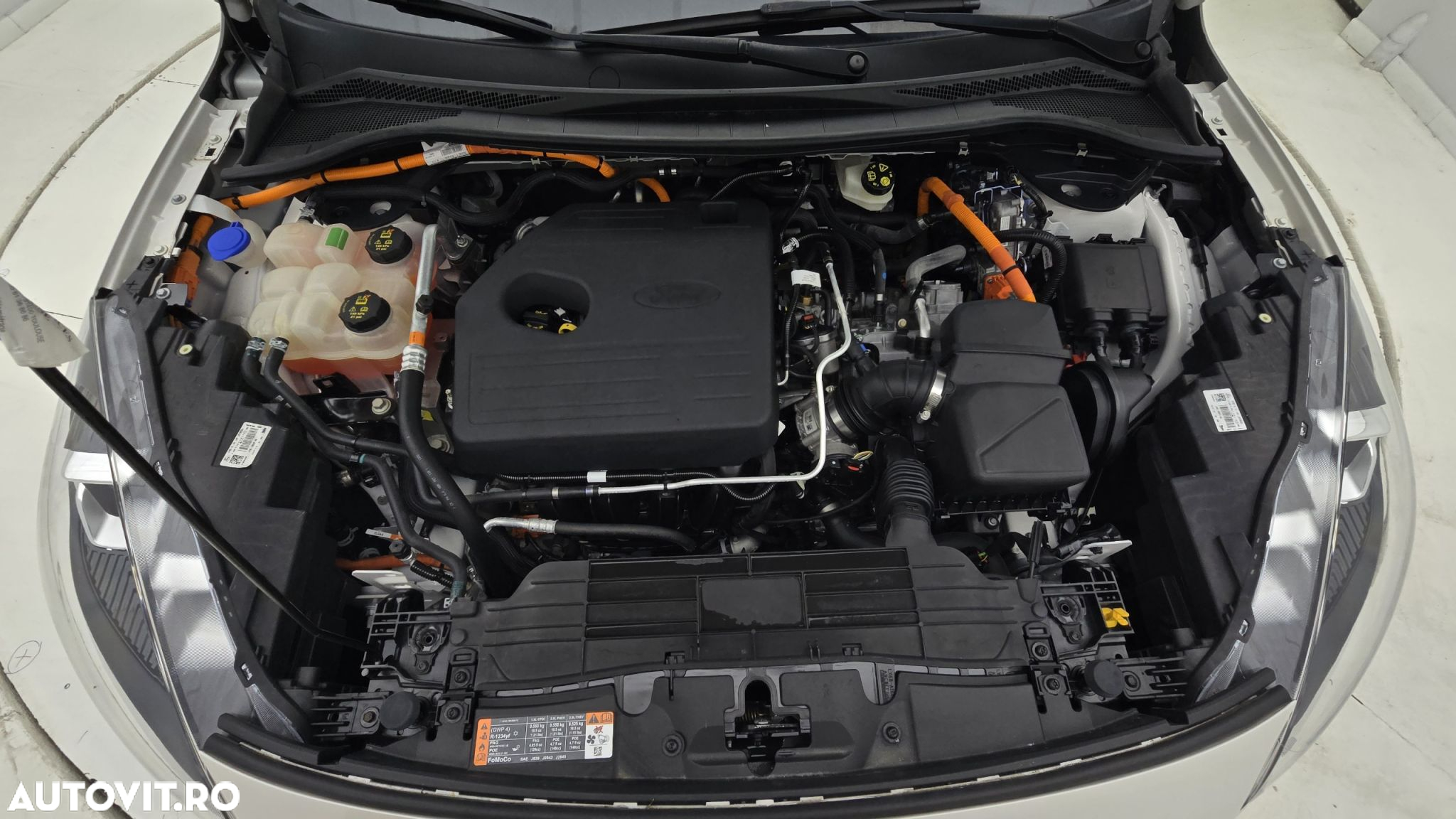 Ford Kuga 2.5 Duratec FHEV FWD Titanium - 24