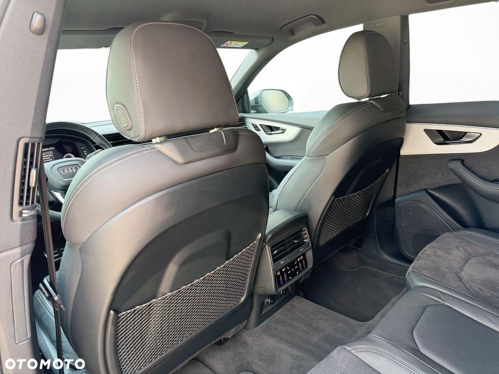 Audi Q8 45 TDI mHEV Quattro Tiptronic - 36