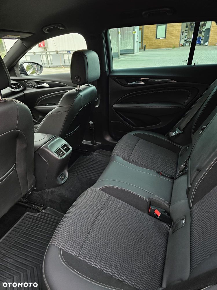 Opel Insignia 1.6 Exclusive - 10