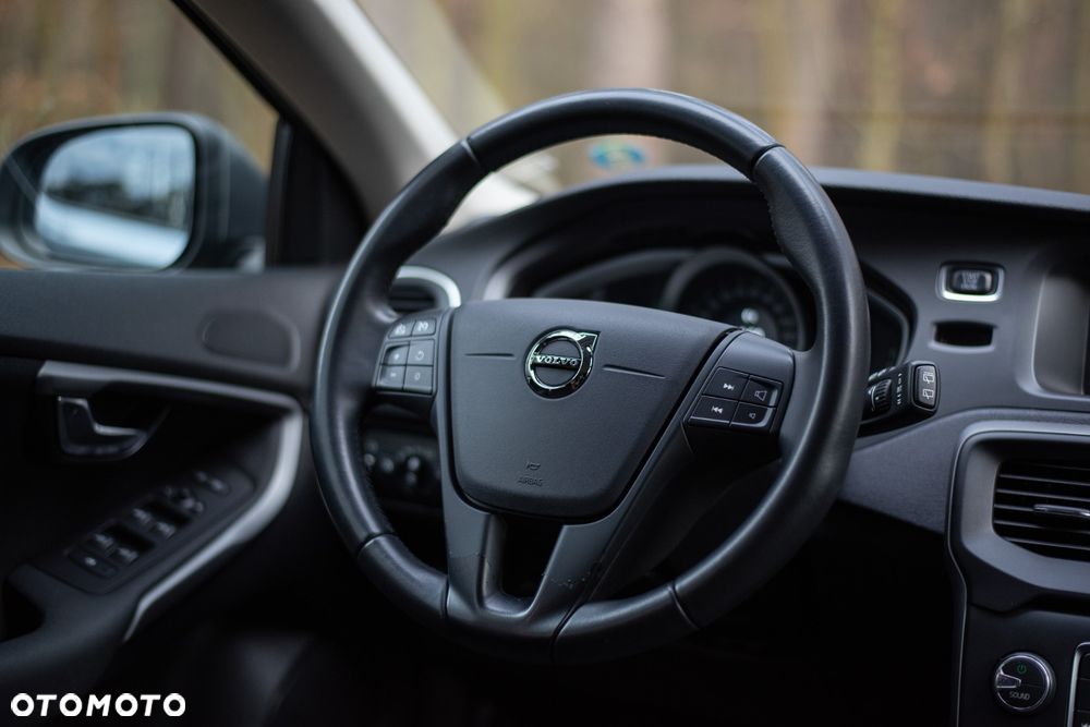 Volvo V40 T2 Geartronic - 16