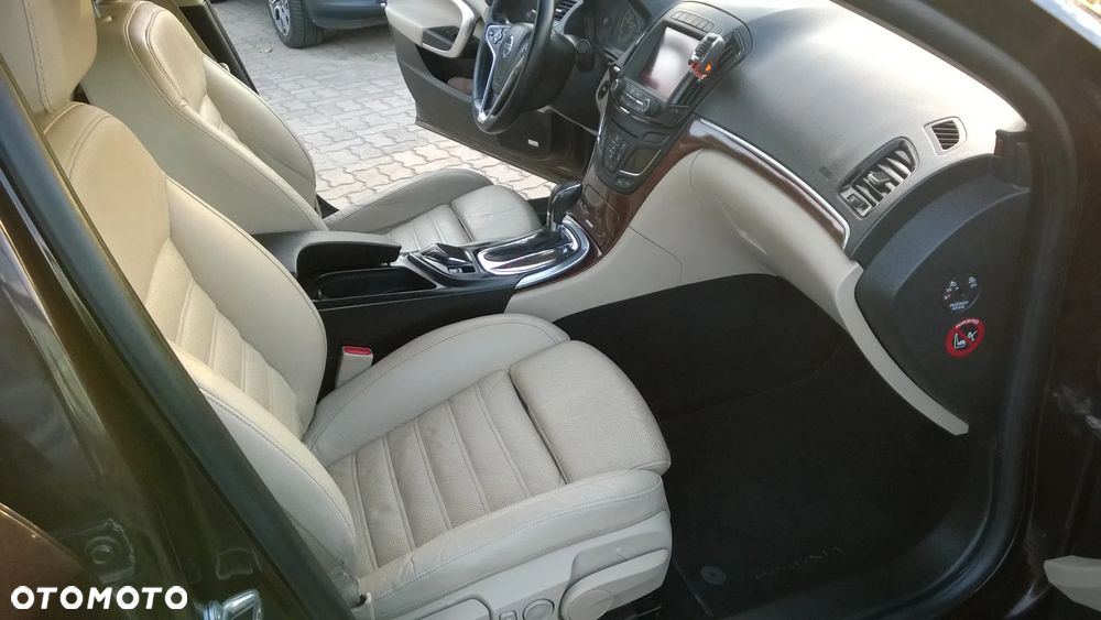 Opel Insignia 2.0 T Executive 4x4 - 13