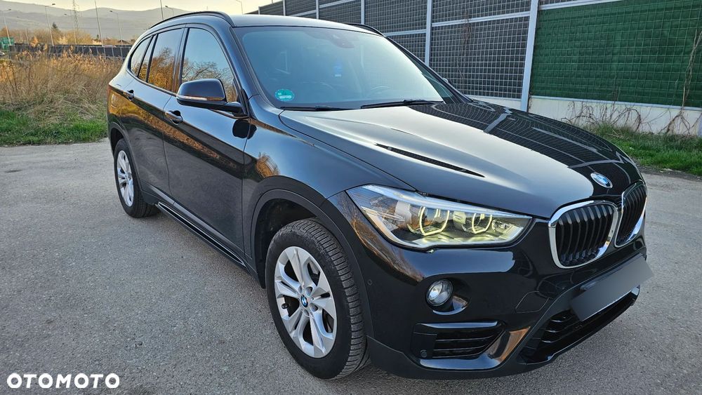 BMW X1 xDrive20i GPF Sport Line sport - 3