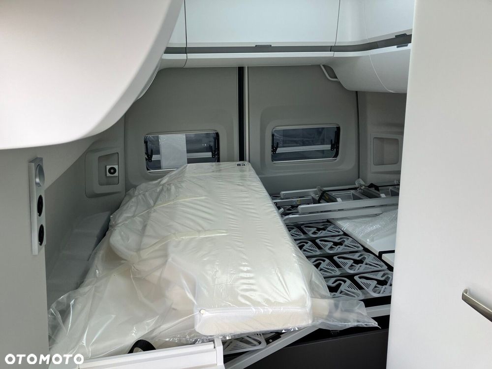 Volkswagen Grand California Grand California 600 silnik: 2,0 l TDI EU6 SCR BlueMotion Technology 130 kW skrzynia biegów: Przedni napęd automatyczna 8-biegowa rozstaw osi: 3640 mm - 26