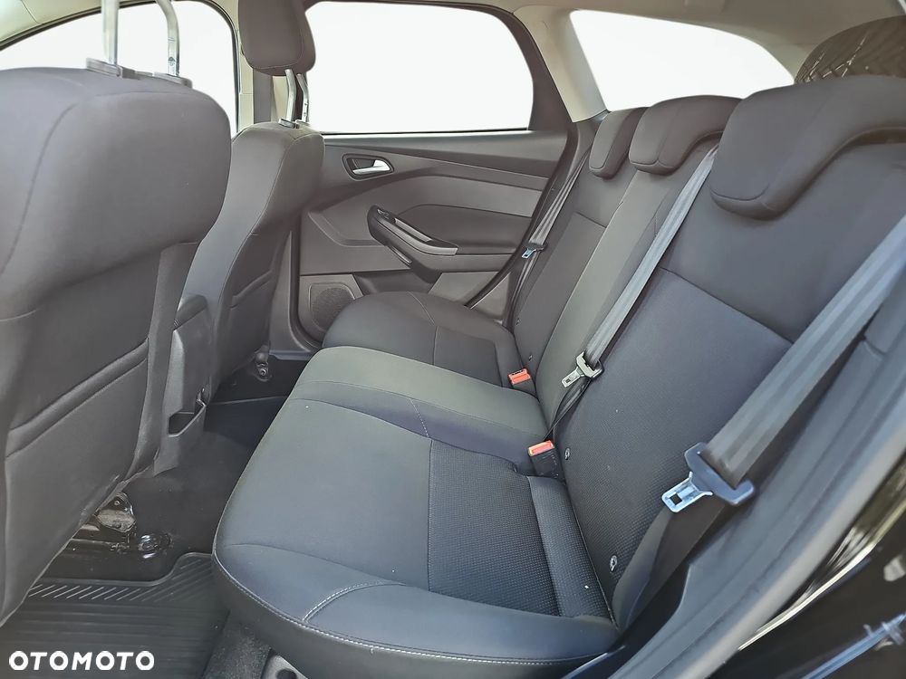 Ford Focus 1.5 EcoBoost Trend Edition Business - 23