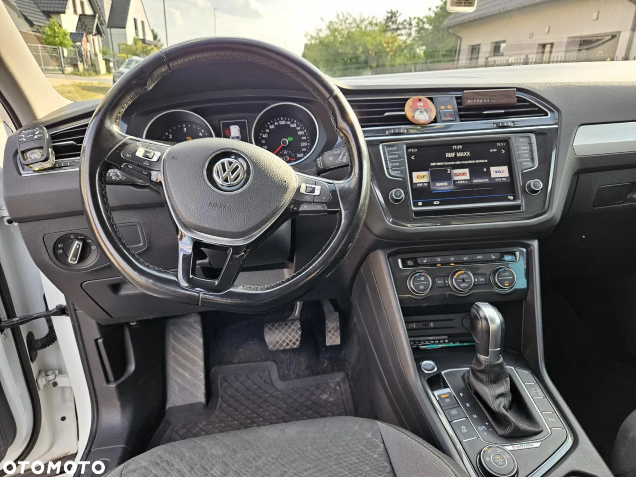 Volkswagen Tiguan 2.0 TDI BMT SCR 4Mot Comfortline DSG - 13