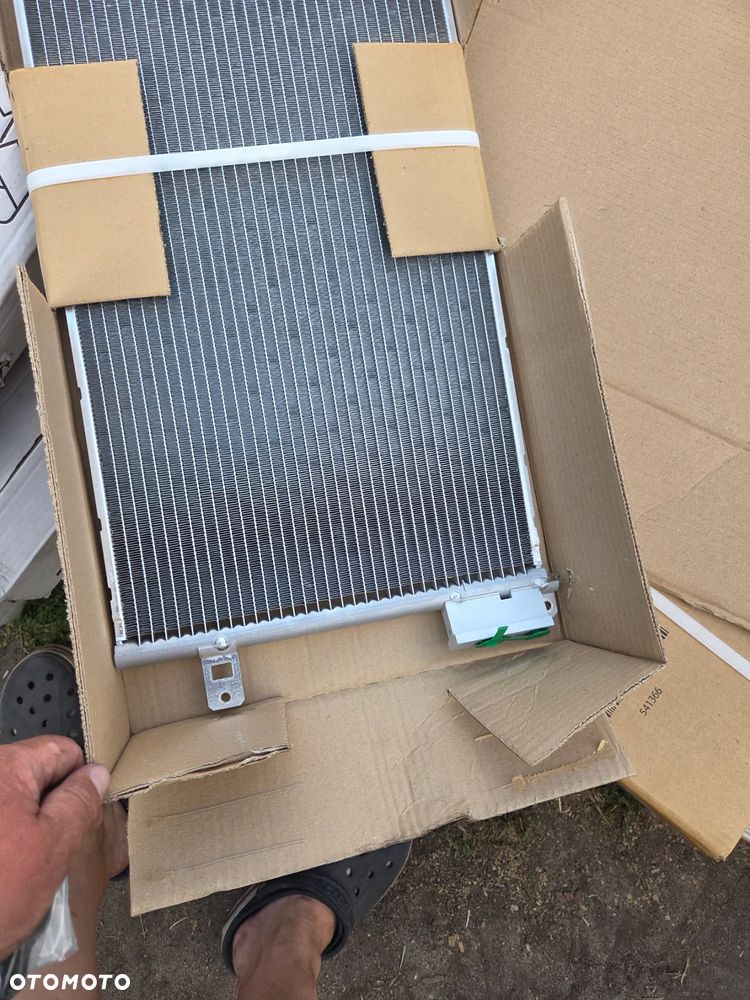 Skraplacz chłodnica klimatyzacji Opel Corsa D 95514601 Alfa Romeo Giulietta Mito FIAT BRAVO II Punto  LANCIA DELTA III - 4