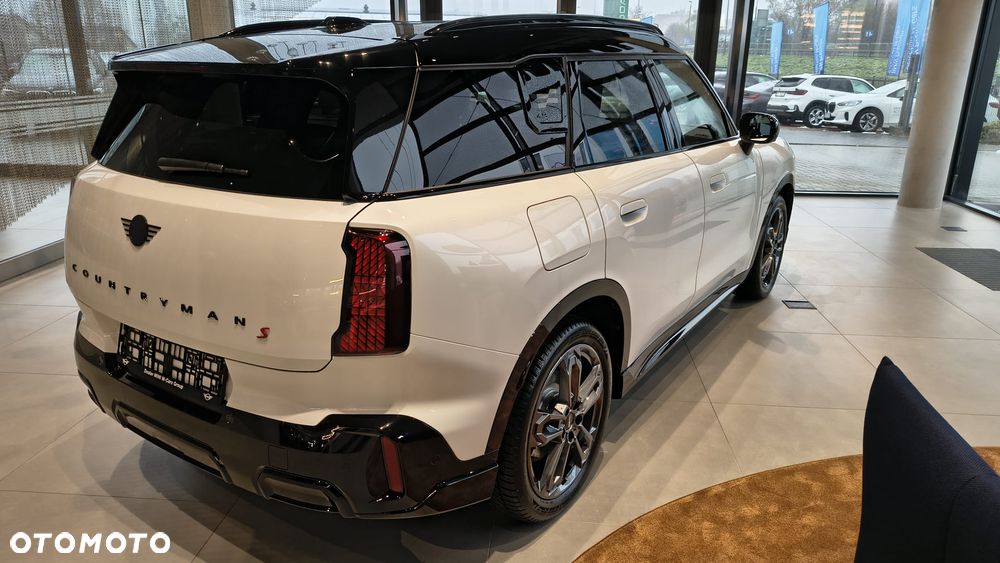 MINI Countryman Cooper S ALL4 John Cooper Works Trim - 10