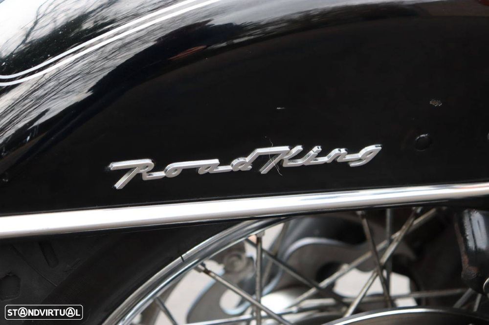 Harley-Davidson Road - 16