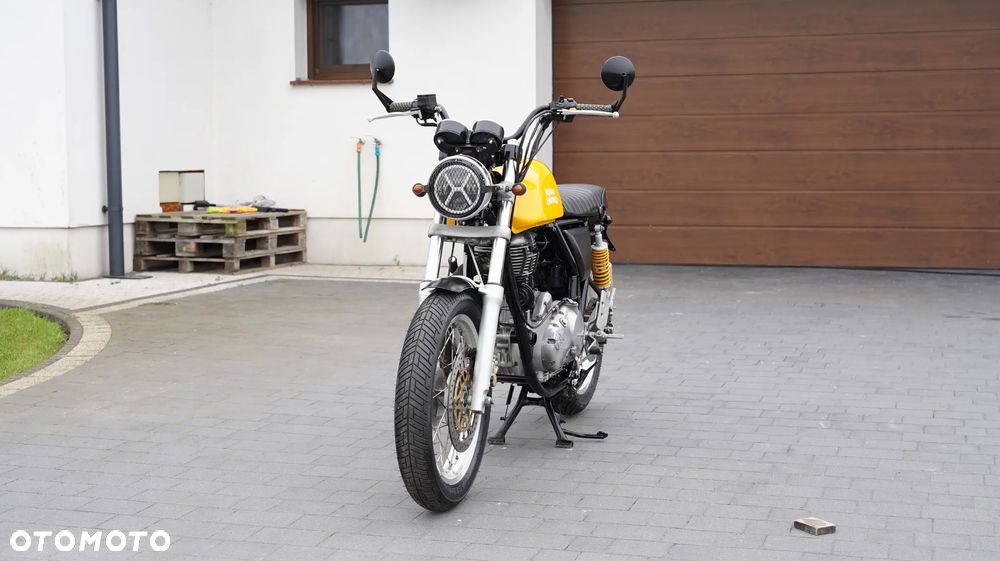 Royal Enfield Continental - 10