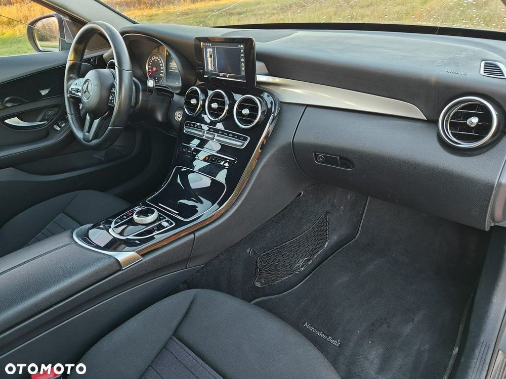 Mercedes-Benz Klasa C - 19