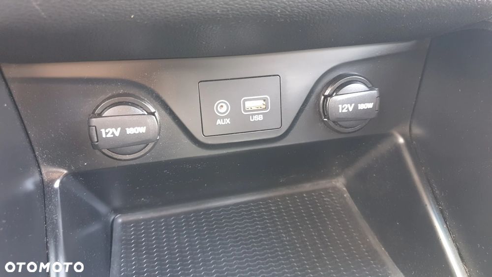 Hyundai Tucson blue 1.6 GDi 2WD Navi - 32
