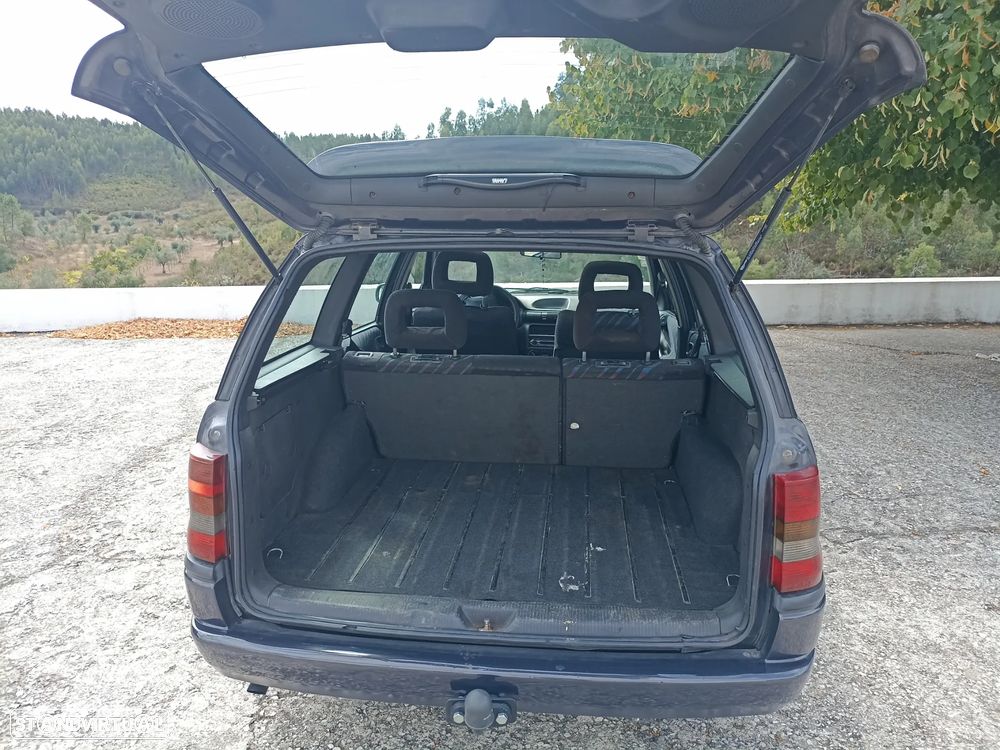 Opel Astra Caravan 1.7 TD Sport - 12
