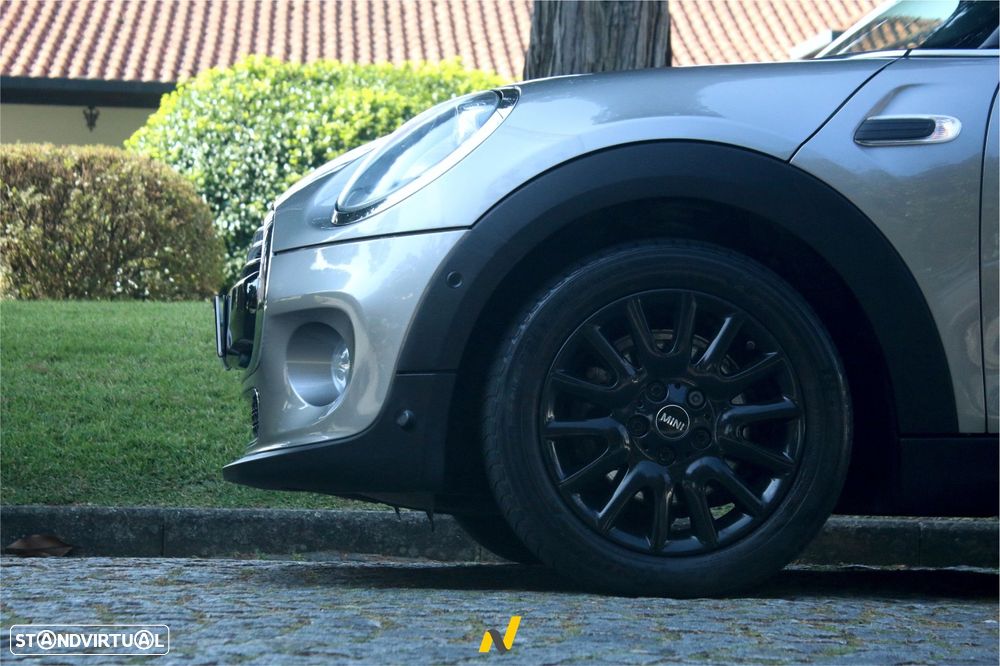 MINI 5 Portas Cooper D Auto - 8