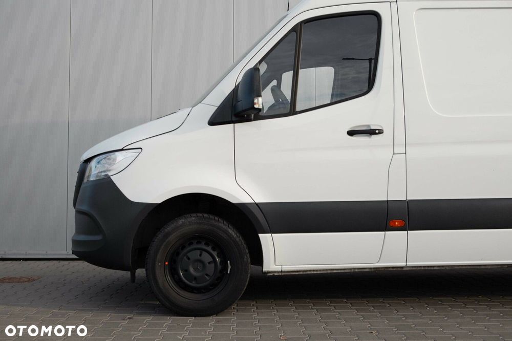 Mercedes-Benz Sprinter - 6