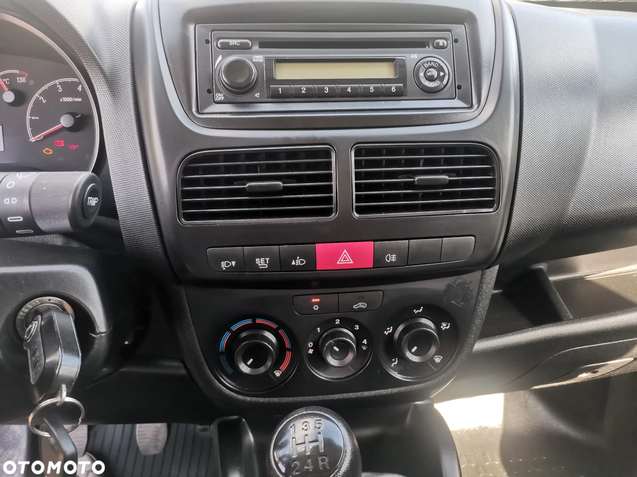 Opel Combo - 9