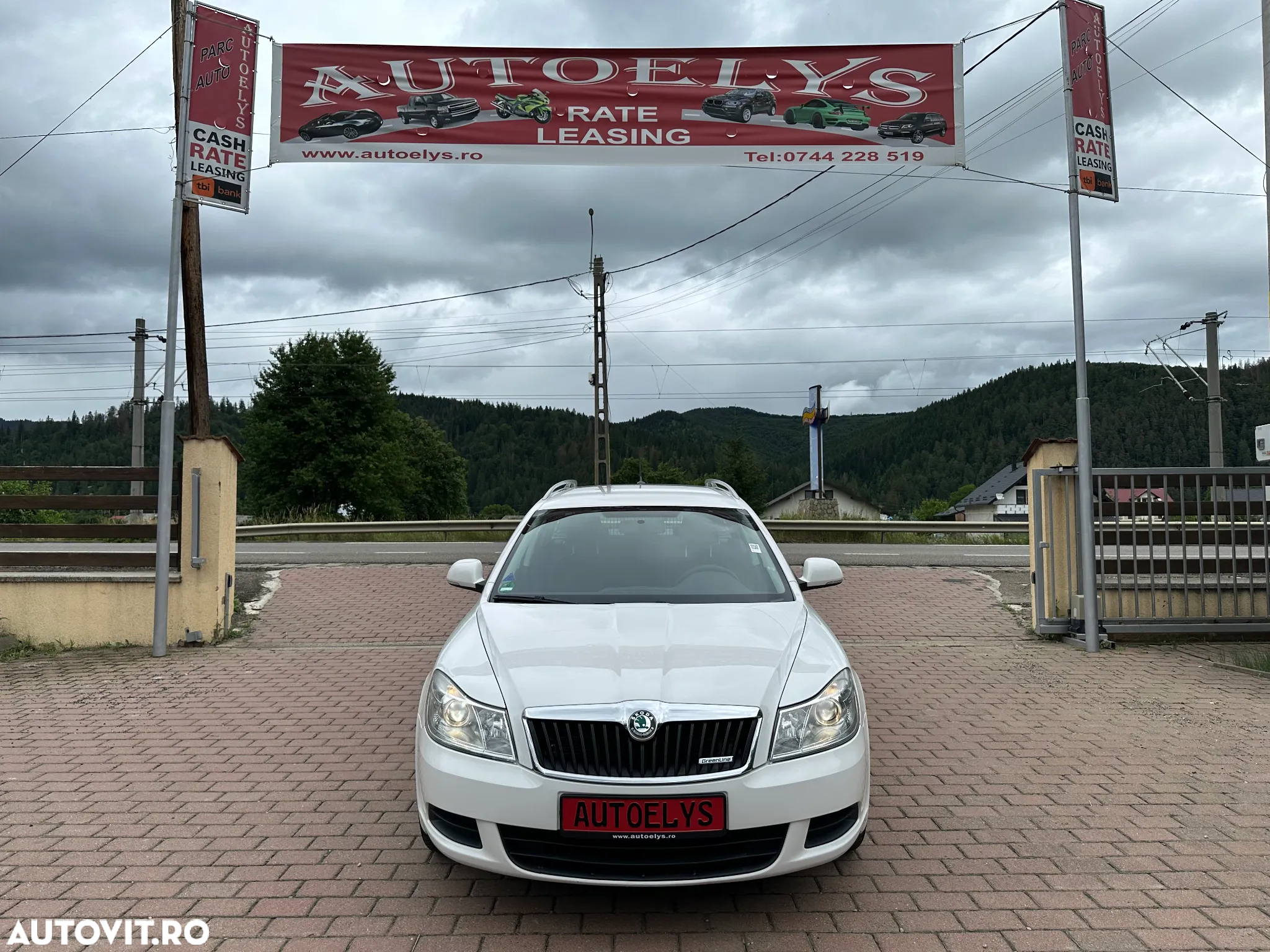 Skoda Octavia Combi 1.6 TDI DPF GreenLine - 2