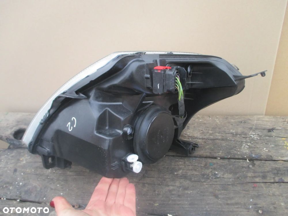 lampa prawa Citroen C2 AL Europa - 3